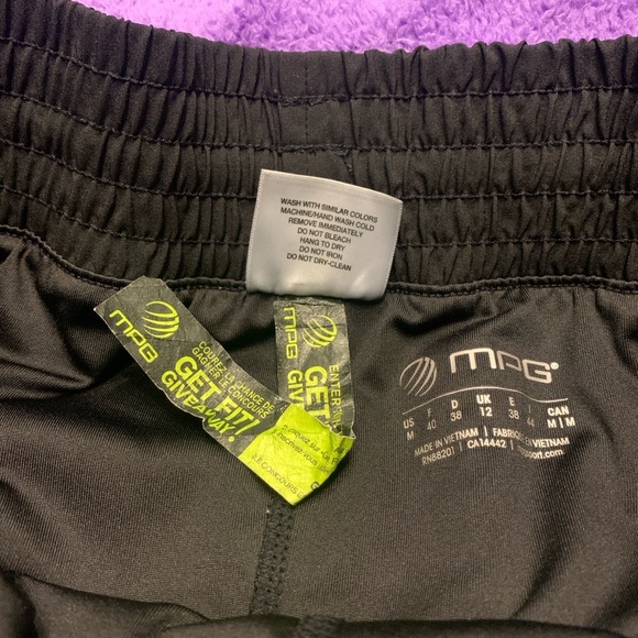 MPG women’s Medium Black shorts. Preloved in great condition. - Picture 3 of 3